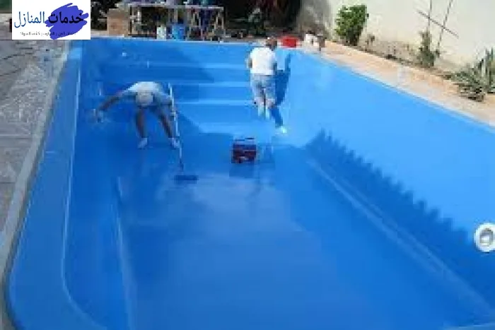 عزل تسريبات المسابح على البلاط